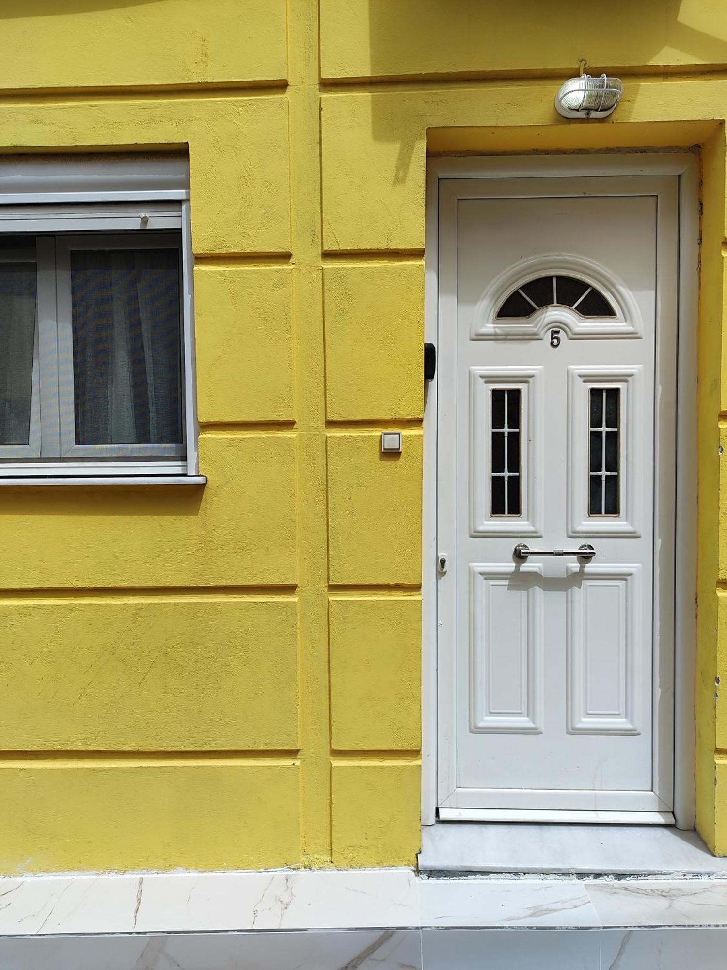 Charilia Apartment Митилини Экстерьер фото