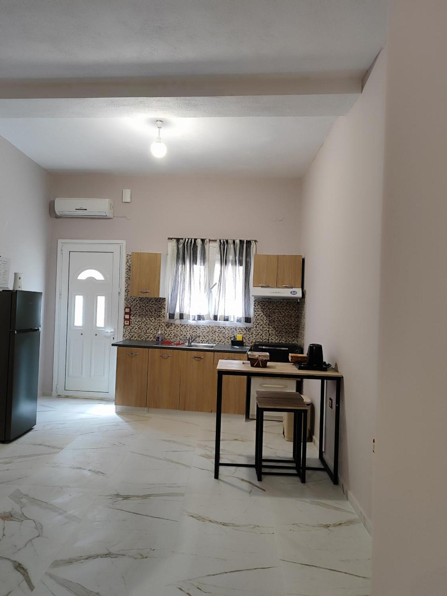 Charilia Apartment Митилини Экстерьер фото